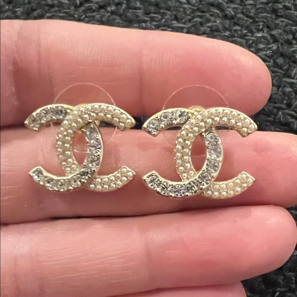 CHANEL Gold and Silver CC Earrings - Picture 5 of 11